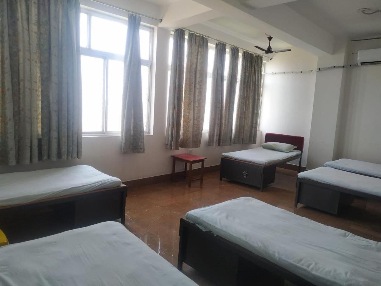 Ashiyana Rest House Deoghar Esterno foto